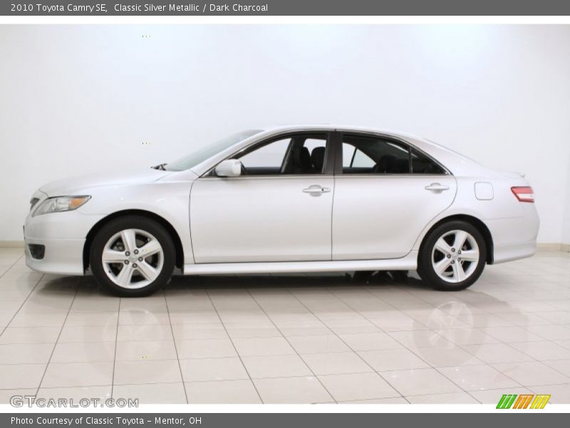 Classic Silver Metallic / Dark Charcoal 2010 Toyota Camry SE