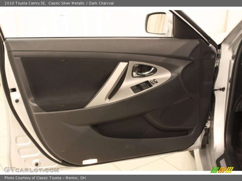 Classic Silver Metallic / Dark Charcoal 2010 Toyota Camry SE