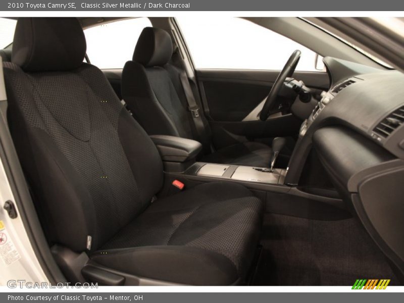 Classic Silver Metallic / Dark Charcoal 2010 Toyota Camry SE