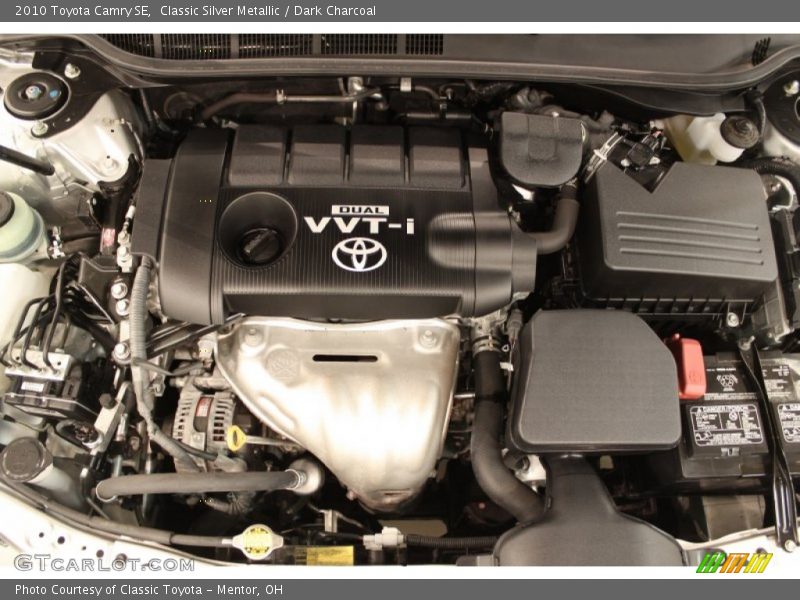 Classic Silver Metallic / Dark Charcoal 2010 Toyota Camry SE