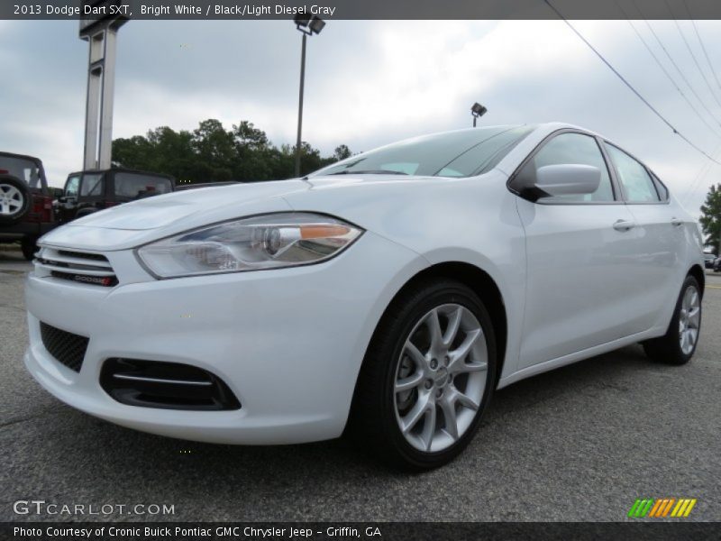 Bright White / Black/Light Diesel Gray 2013 Dodge Dart SXT