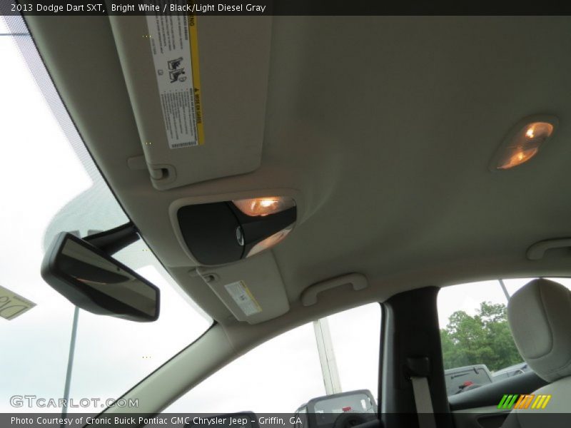 Bright White / Black/Light Diesel Gray 2013 Dodge Dart SXT