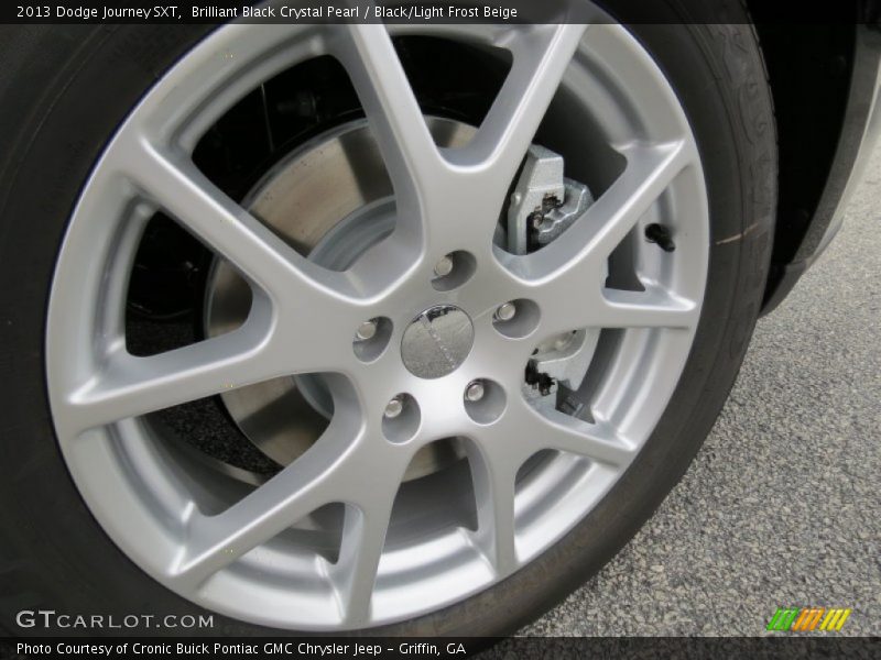 Brilliant Black Crystal Pearl / Black/Light Frost Beige 2013 Dodge Journey SXT