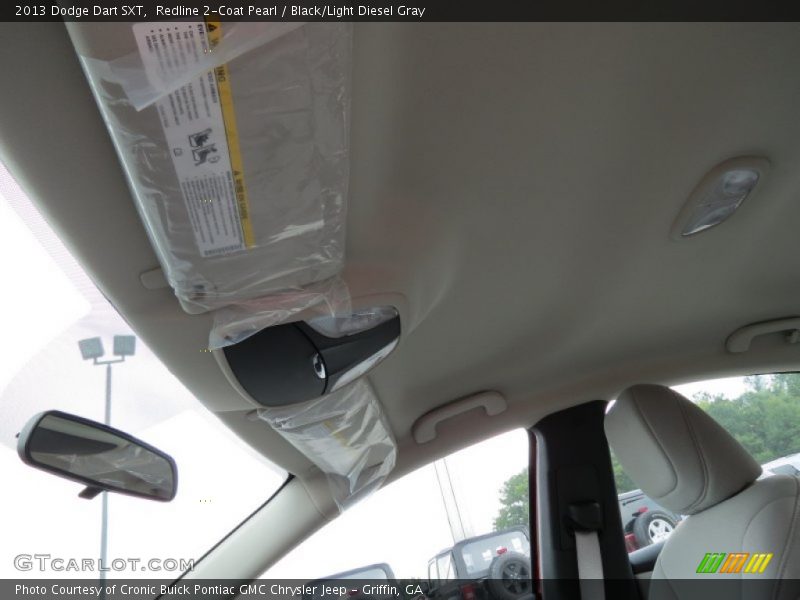 Redline 2-Coat Pearl / Black/Light Diesel Gray 2013 Dodge Dart SXT