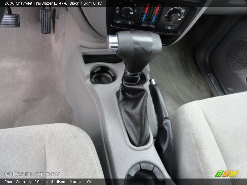 Black / Light Gray 2006 Chevrolet TrailBlazer LS 4x4