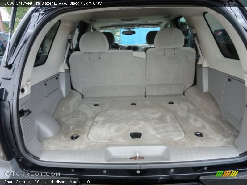 Black / Light Gray 2006 Chevrolet TrailBlazer LS 4x4