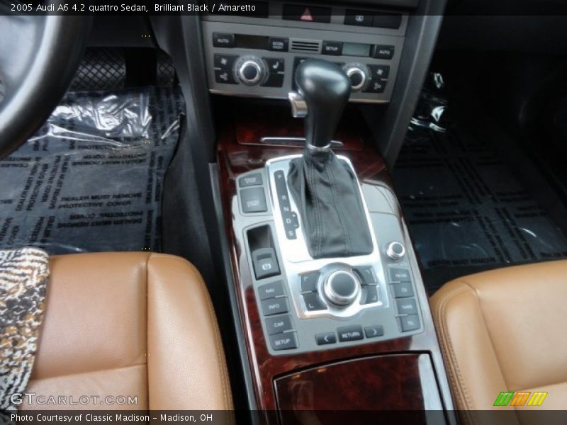 Brilliant Black / Amaretto 2005 Audi A6 4.2 quattro Sedan