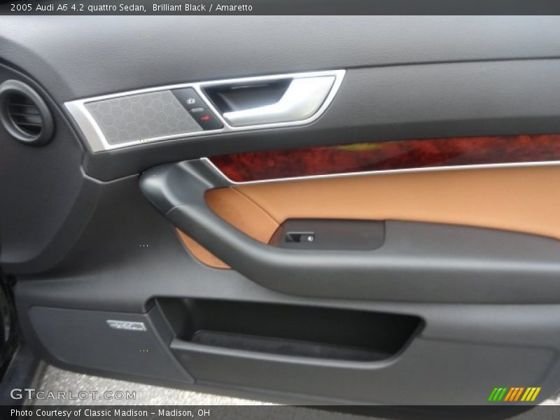 Brilliant Black / Amaretto 2005 Audi A6 4.2 quattro Sedan