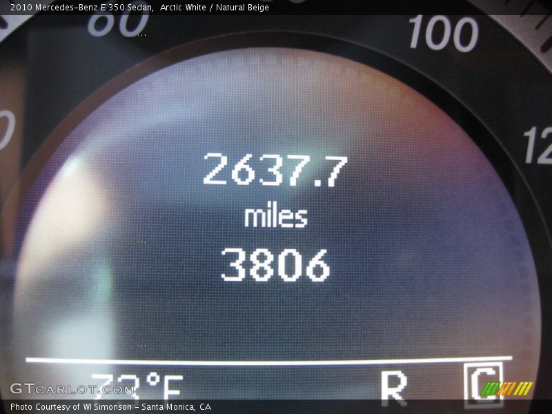 Arctic White / Natural Beige 2010 Mercedes-Benz E 350 Sedan