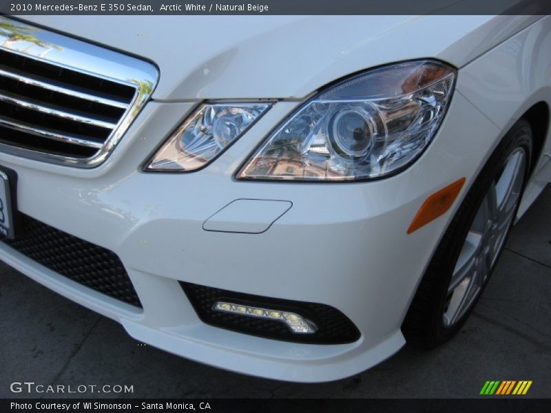 Arctic White / Natural Beige 2010 Mercedes-Benz E 350 Sedan