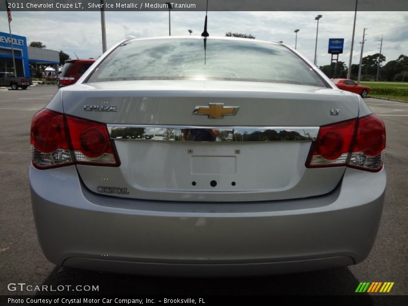 Silver Ice Metallic / Medium Titanium 2011 Chevrolet Cruze LT