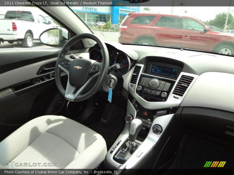 Silver Ice Metallic / Medium Titanium 2011 Chevrolet Cruze LT