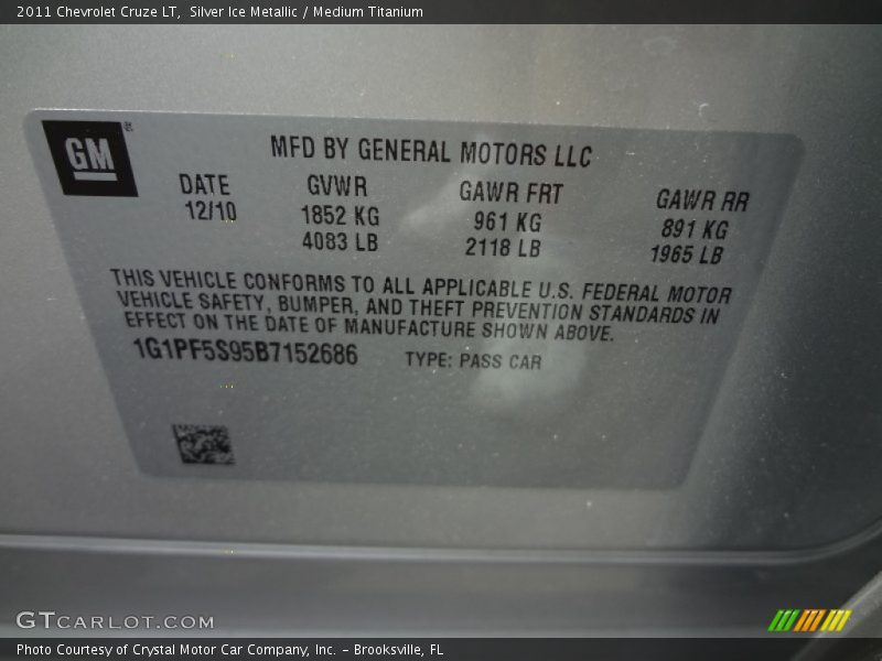 Silver Ice Metallic / Medium Titanium 2011 Chevrolet Cruze LT
