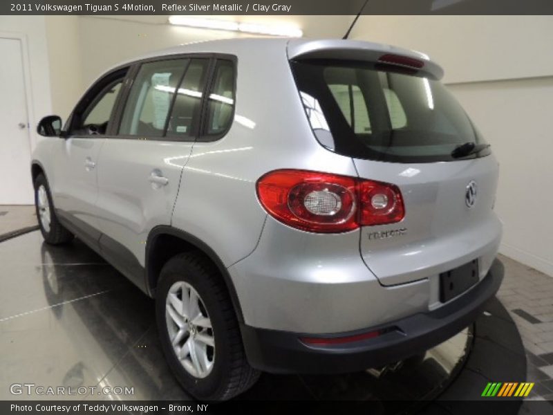 Reflex Silver Metallic / Clay Gray 2011 Volkswagen Tiguan S 4Motion