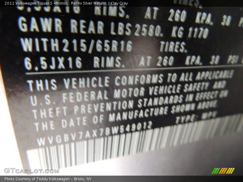 Reflex Silver Metallic / Clay Gray 2011 Volkswagen Tiguan S 4Motion