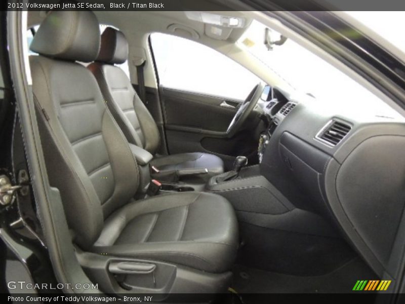 Black / Titan Black 2012 Volkswagen Jetta SE Sedan