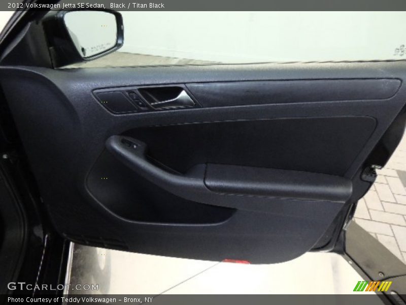 Black / Titan Black 2012 Volkswagen Jetta SE Sedan