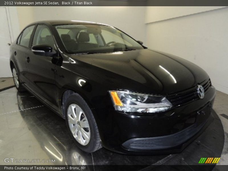 Black / Titan Black 2012 Volkswagen Jetta SE Sedan