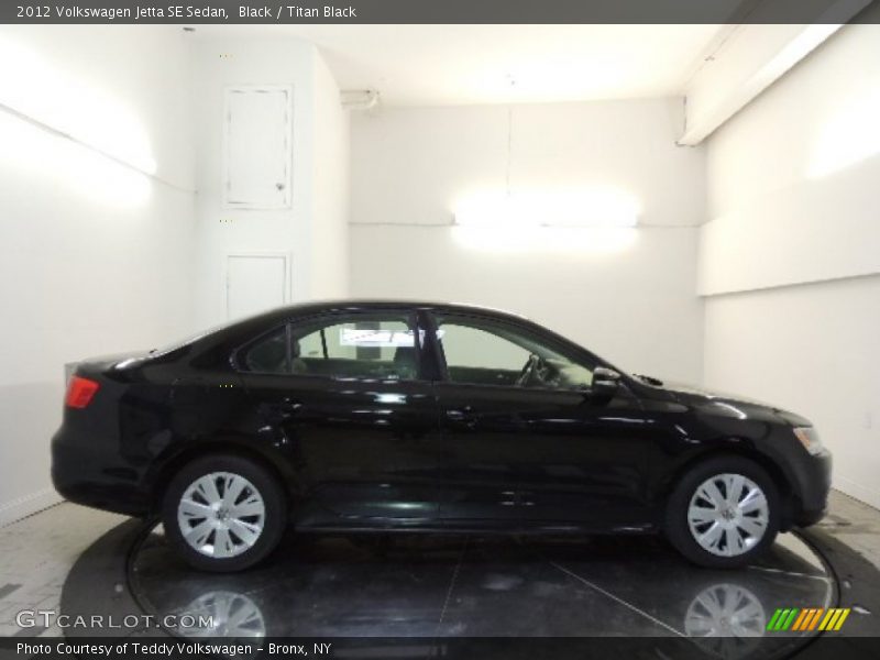 Black / Titan Black 2012 Volkswagen Jetta SE Sedan
