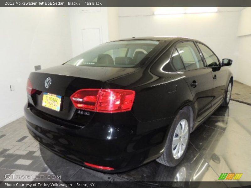 Black / Titan Black 2012 Volkswagen Jetta SE Sedan