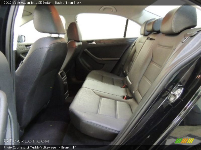 Black / Titan Black 2012 Volkswagen Jetta SE Sedan