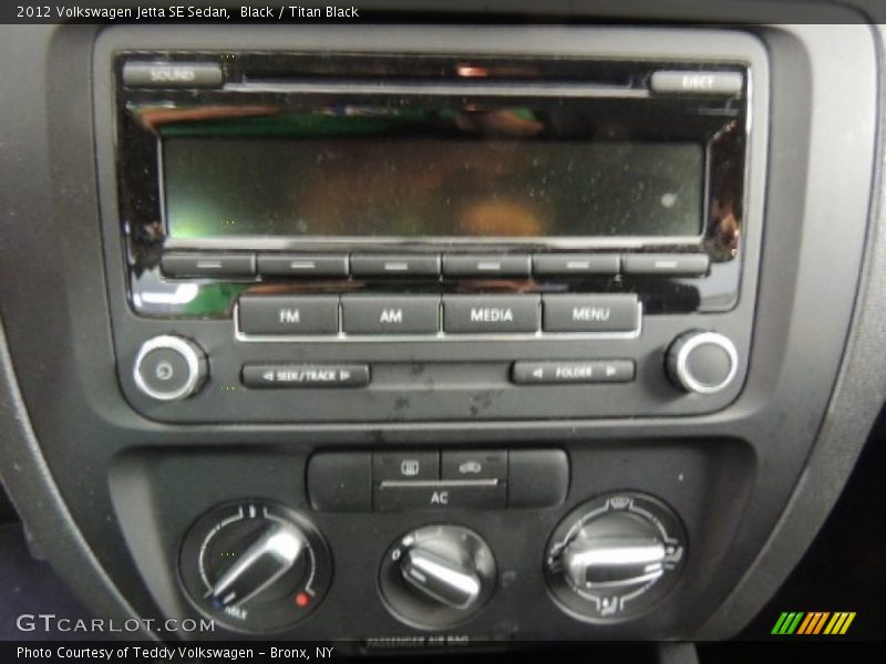 Black / Titan Black 2012 Volkswagen Jetta SE Sedan