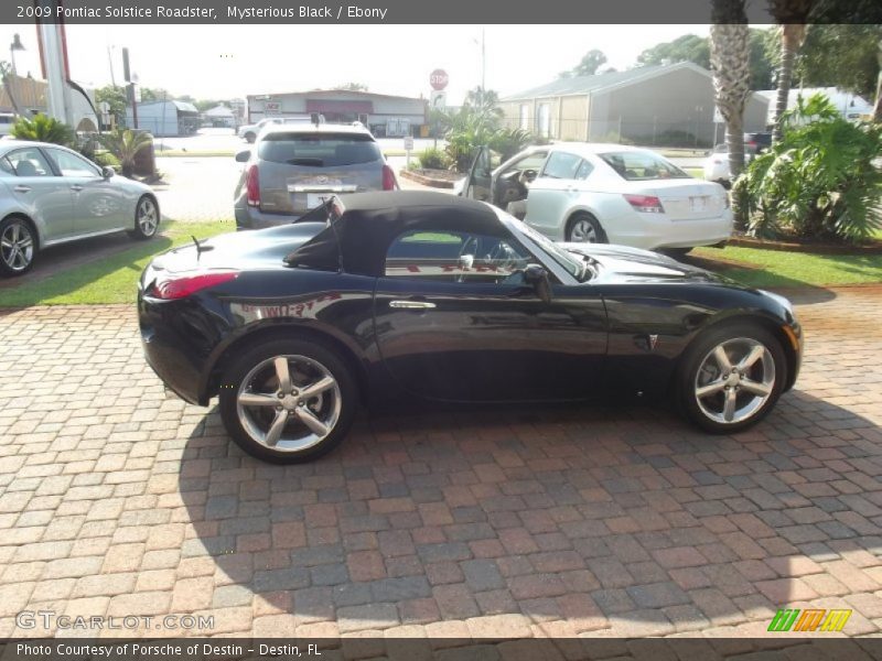 Mysterious Black / Ebony 2009 Pontiac Solstice Roadster
