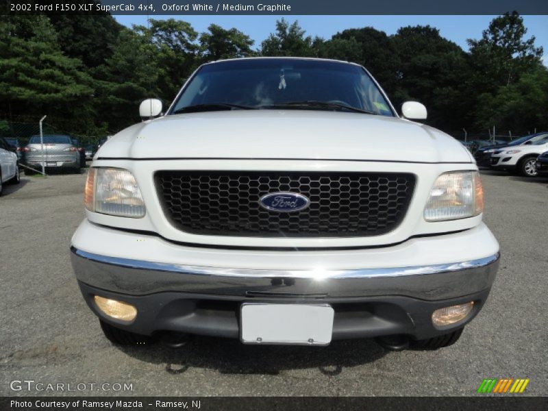 Oxford White / Medium Graphite 2002 Ford F150 XLT SuperCab 4x4
