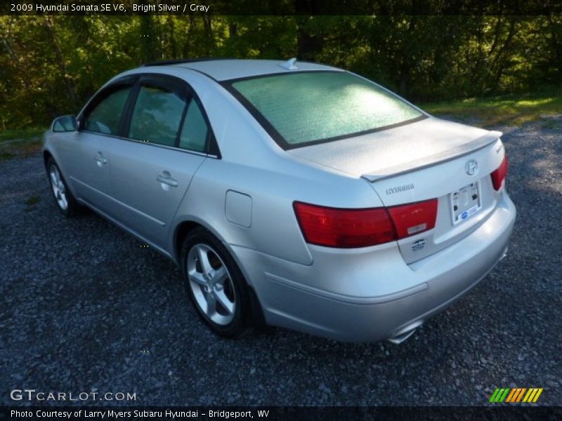 Bright Silver / Gray 2009 Hyundai Sonata SE V6