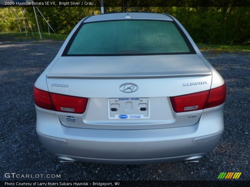 Bright Silver / Gray 2009 Hyundai Sonata SE V6