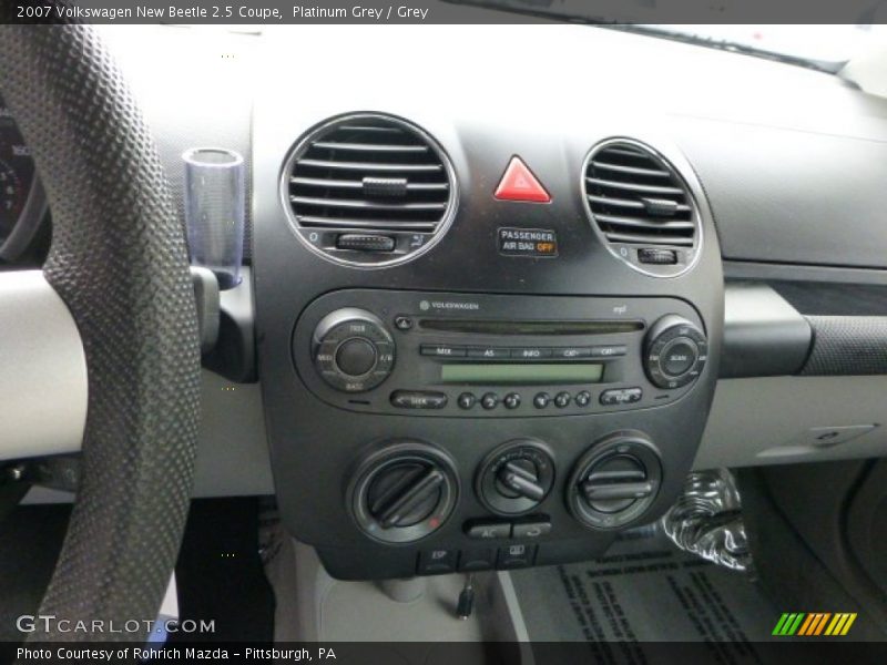 Platinum Grey / Grey 2007 Volkswagen New Beetle 2.5 Coupe