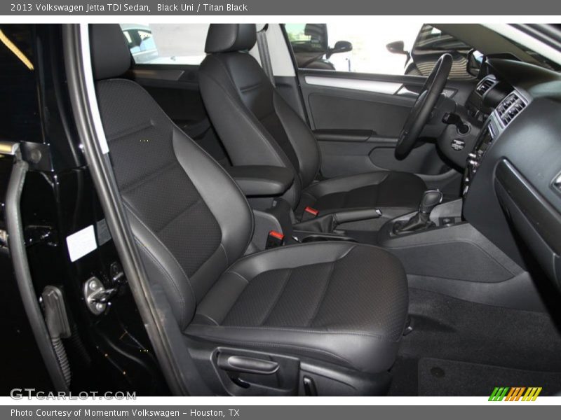 Black Uni / Titan Black 2013 Volkswagen Jetta TDI Sedan
