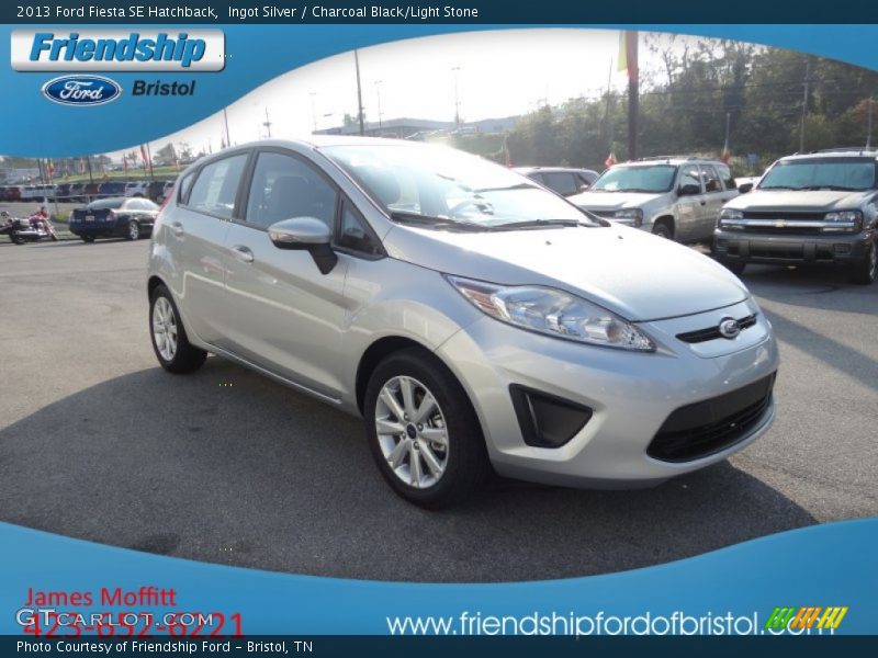 Ingot Silver / Charcoal Black/Light Stone 2013 Ford Fiesta SE Hatchback