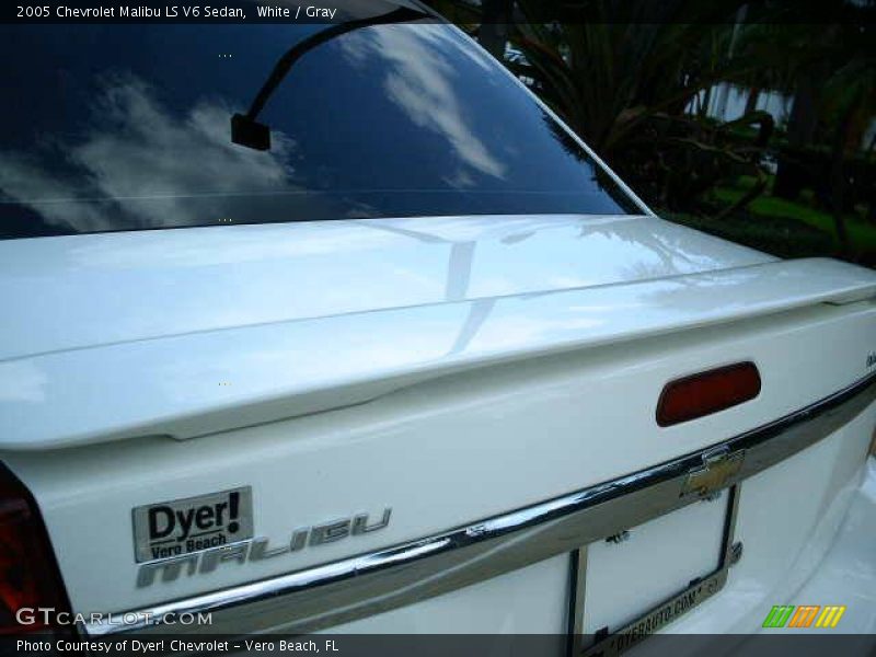 White / Gray 2005 Chevrolet Malibu LS V6 Sedan