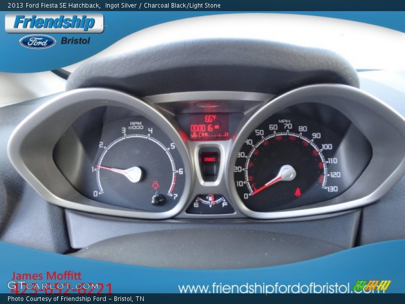 Ingot Silver / Charcoal Black/Light Stone 2013 Ford Fiesta SE Hatchback