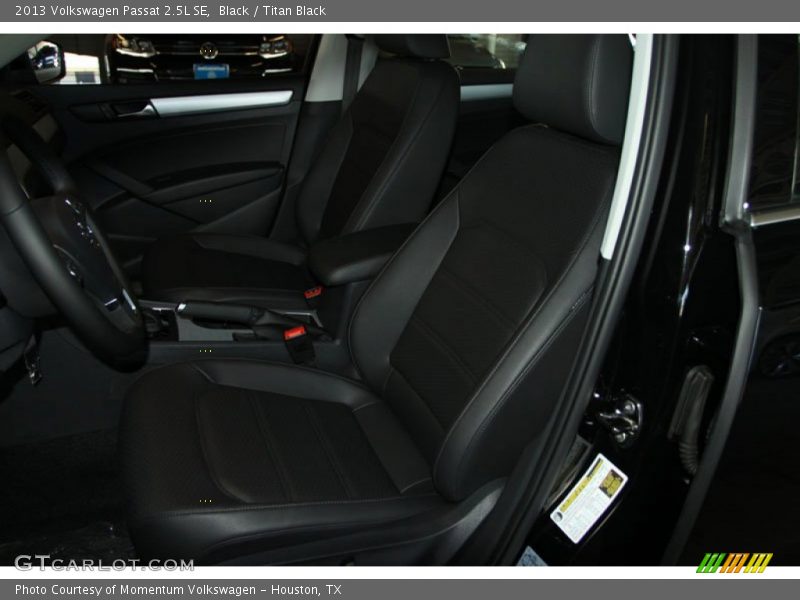 Black / Titan Black 2013 Volkswagen Passat 2.5L SE
