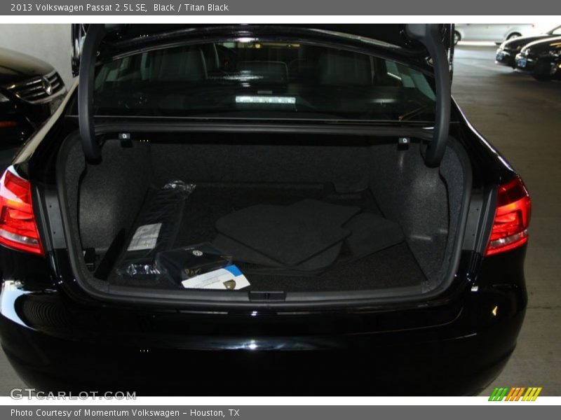 Black / Titan Black 2013 Volkswagen Passat 2.5L SE