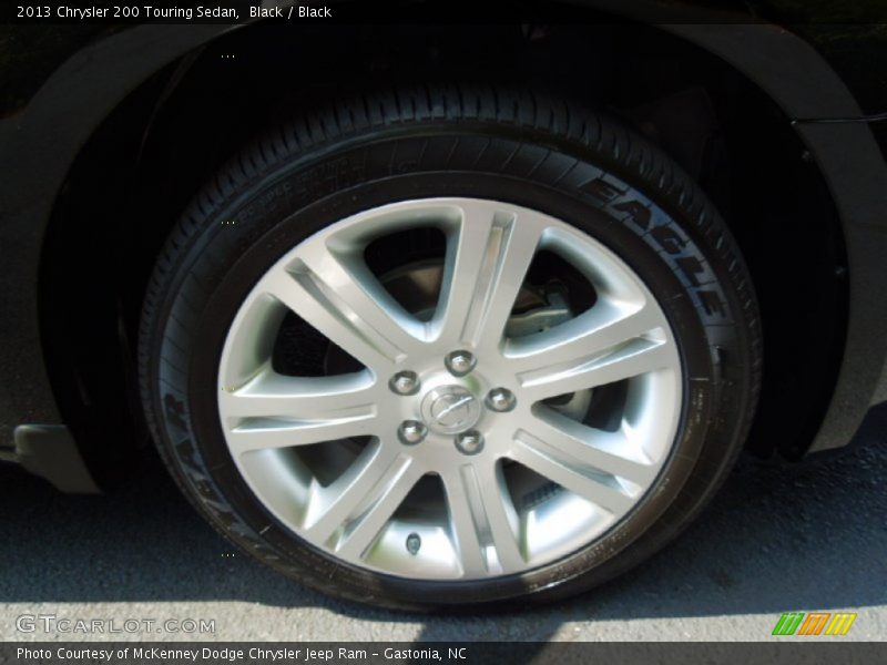 Black / Black 2013 Chrysler 200 Touring Sedan