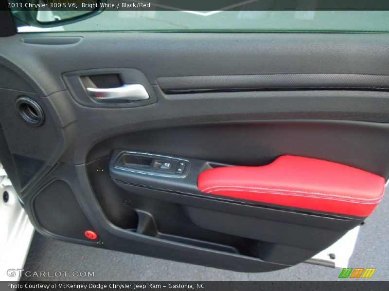Bright White / Black/Red 2013 Chrysler 300 S V6