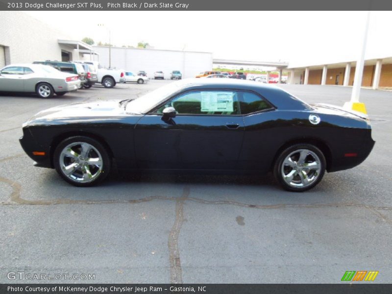 Pitch Black / Dark Slate Gray 2013 Dodge Challenger SXT Plus