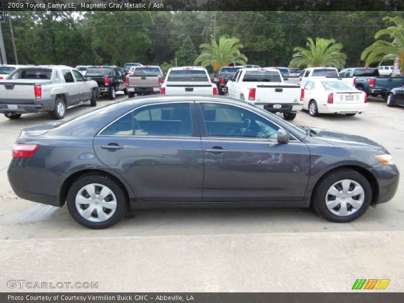 Magnetic Gray Metallic / Ash 2009 Toyota Camry LE