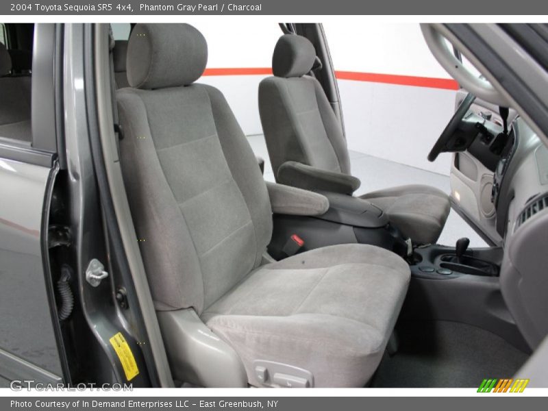 Phantom Gray Pearl / Charcoal 2004 Toyota Sequoia SR5 4x4