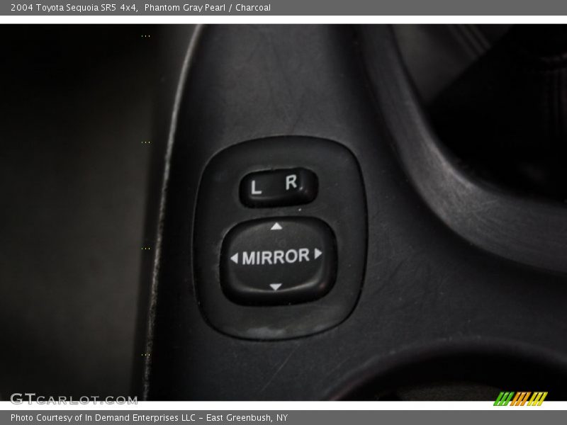 Phantom Gray Pearl / Charcoal 2004 Toyota Sequoia SR5 4x4