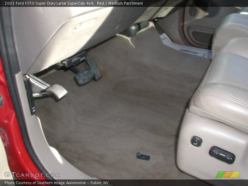 Red / Medium Parchment 2003 Ford F350 Super Duty Lariat SuperCab 4x4