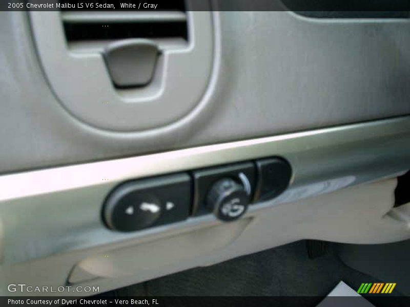 White / Gray 2005 Chevrolet Malibu LS V6 Sedan