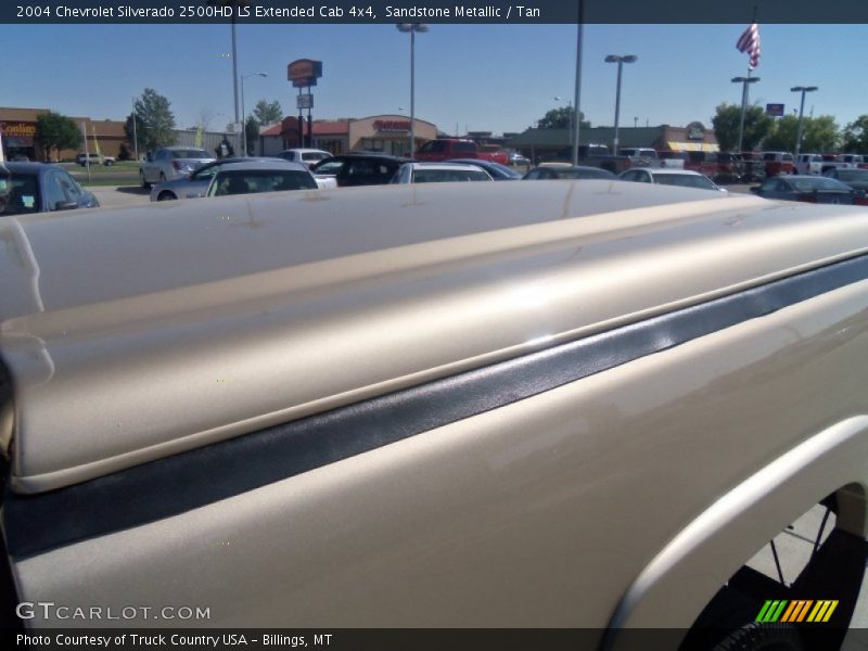 Sandstone Metallic / Tan 2004 Chevrolet Silverado 2500HD LS Extended Cab 4x4