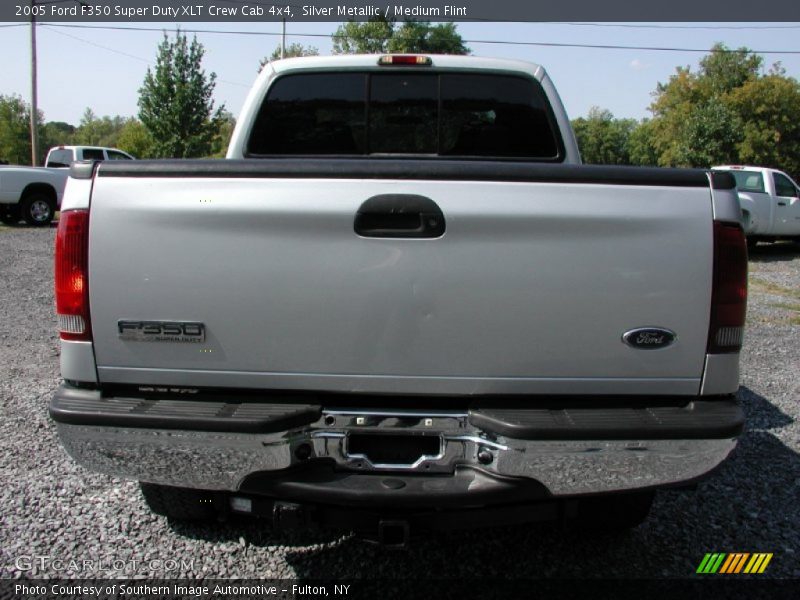 Silver Metallic / Medium Flint 2005 Ford F350 Super Duty XLT Crew Cab 4x4