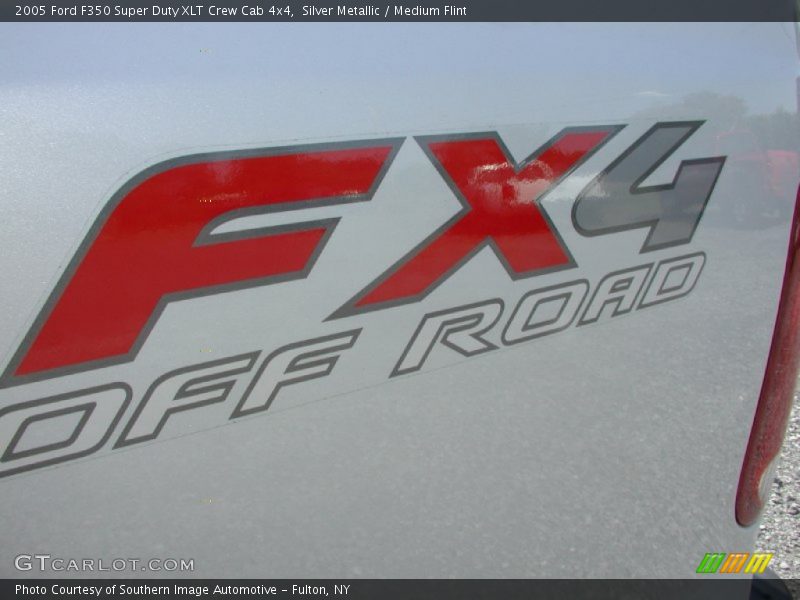 Silver Metallic / Medium Flint 2005 Ford F350 Super Duty XLT Crew Cab 4x4