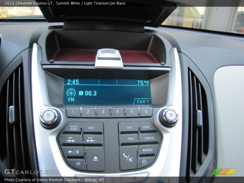 Summit White / Light Titanium/Jet Black 2011 Chevrolet Equinox LT