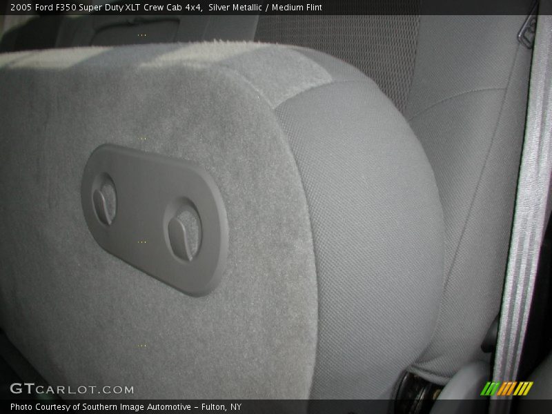 Silver Metallic / Medium Flint 2005 Ford F350 Super Duty XLT Crew Cab 4x4